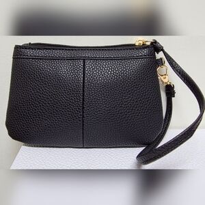 WILSONS LEATHER Pebble Grain Leather Wristlet NWOT